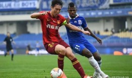 足球球员爆料视频,球员亲述爆笑瞬间